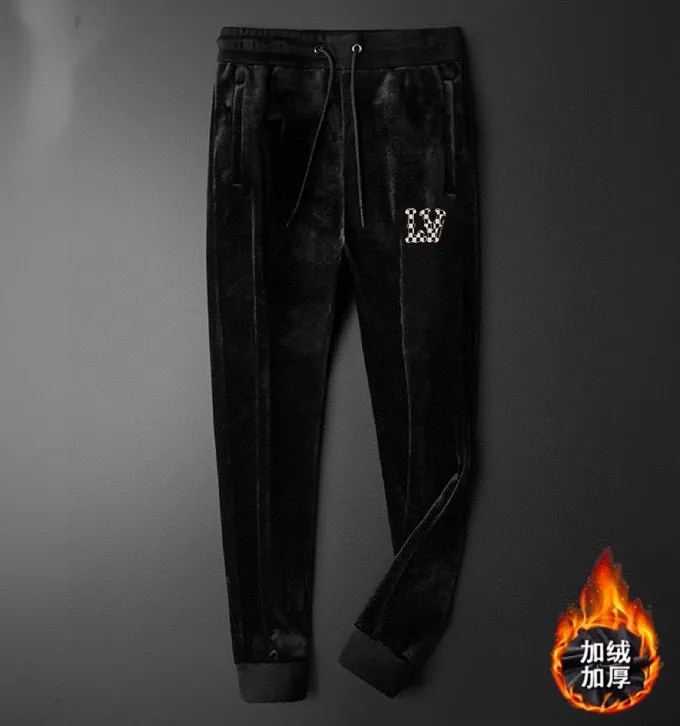🅿️420    【LV路易威登】(双面金丝绒)爆款套装来袭  专注官网原版 2025全新爆款金丝绒套装 原单狠货🇭🇰倾注顶级设计师的精心之作 就为一个贴合、完美的上身效果 全天然优质金丝绒100%，贴身的舒适感 高贵典雅！ Original hardware embodies elegance and nobility! Counter size: M-4XL (up to 200 pounds)